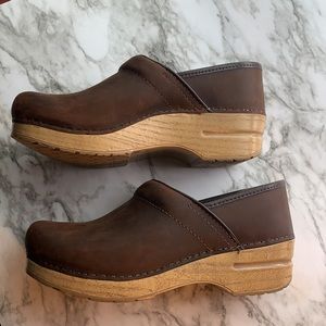 Dansko women’s professional clogs